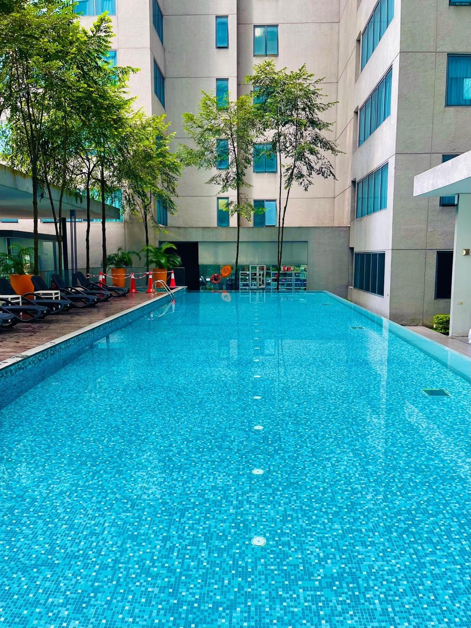 Summer Suites Klcc By Impexia Kuala Lumpur Luaran gambar